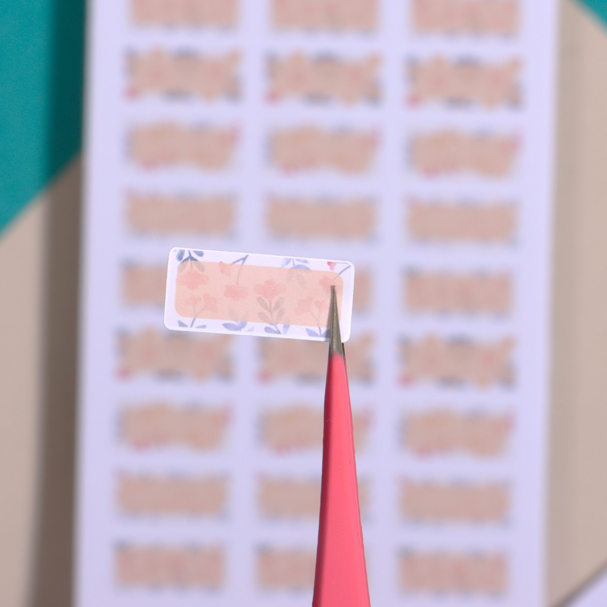 استیکر سرمدادی طرح ساده - تصویر 3