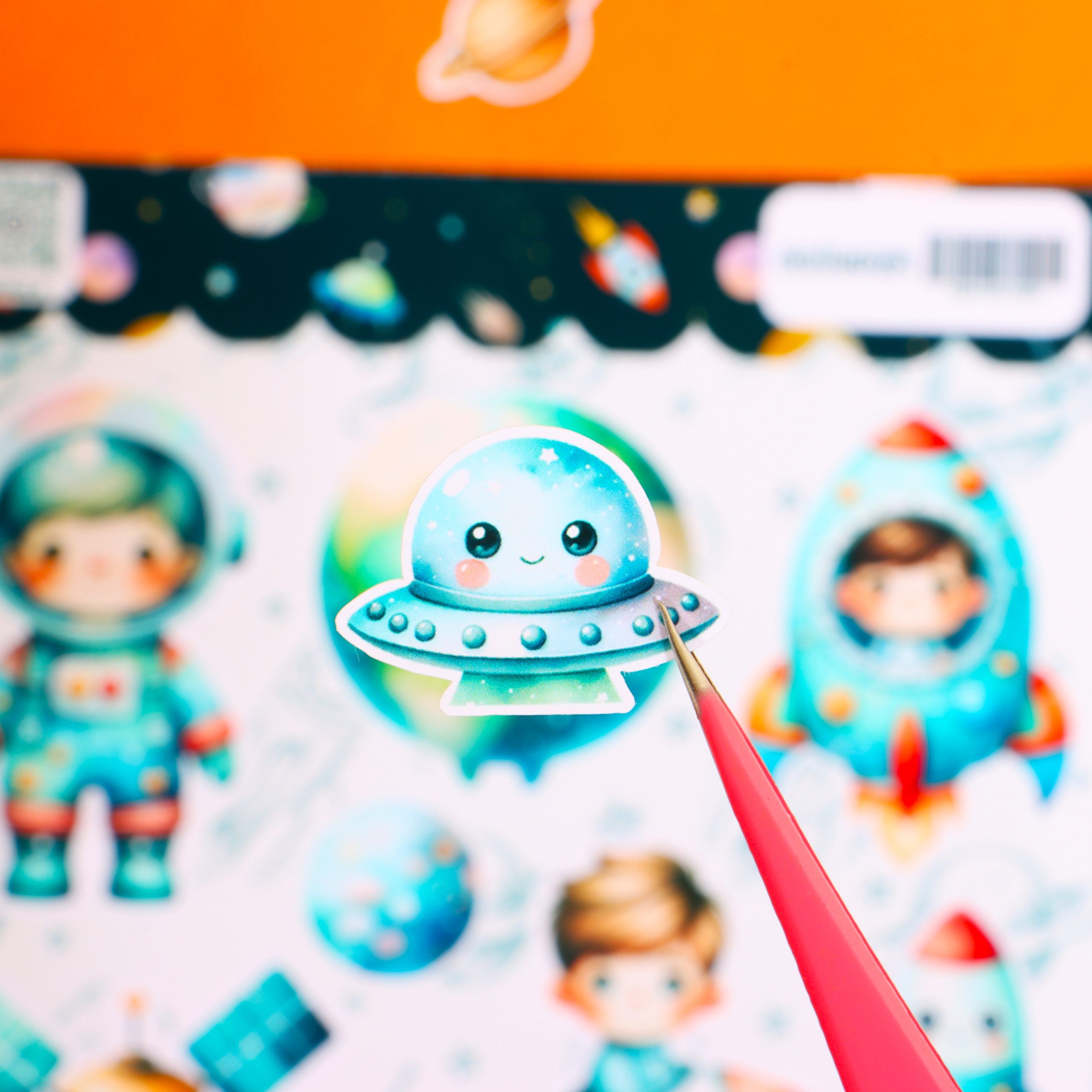 استیکر طرح پسر فضانورد - تصویر 5